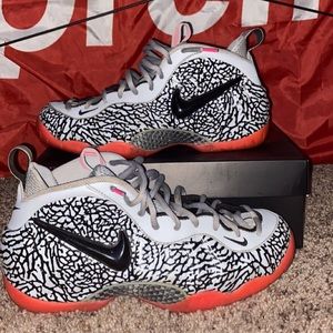 Nike Foamposites sz 12